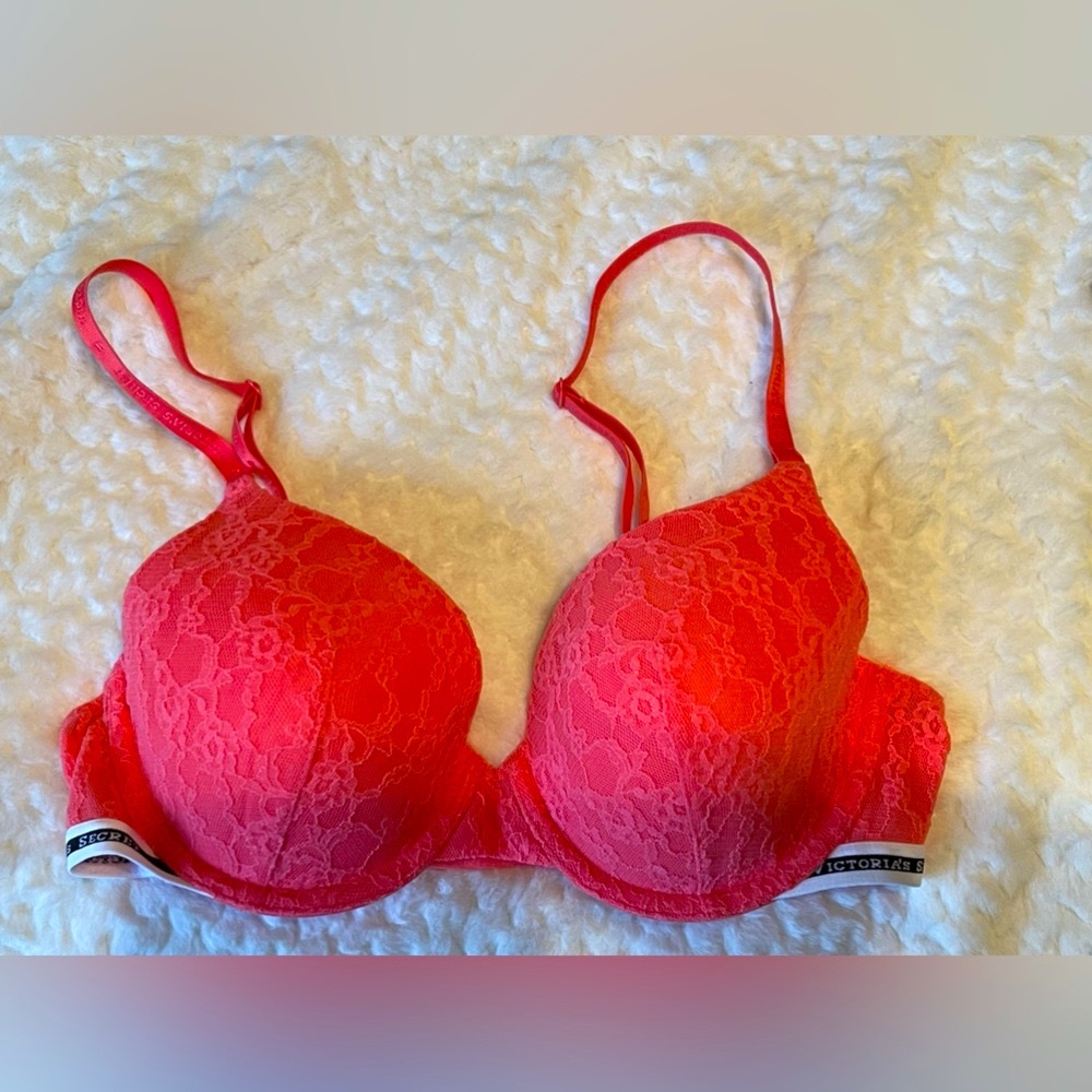 Victorias Secret perfect Tee Bra. 34C